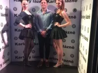 Bar crawl & Karlove Lazne